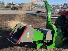 Häcksler, Holzhäcksler H 170, hydr. Zuführung mit Ölpumpe,Tank und Gelenkwelle